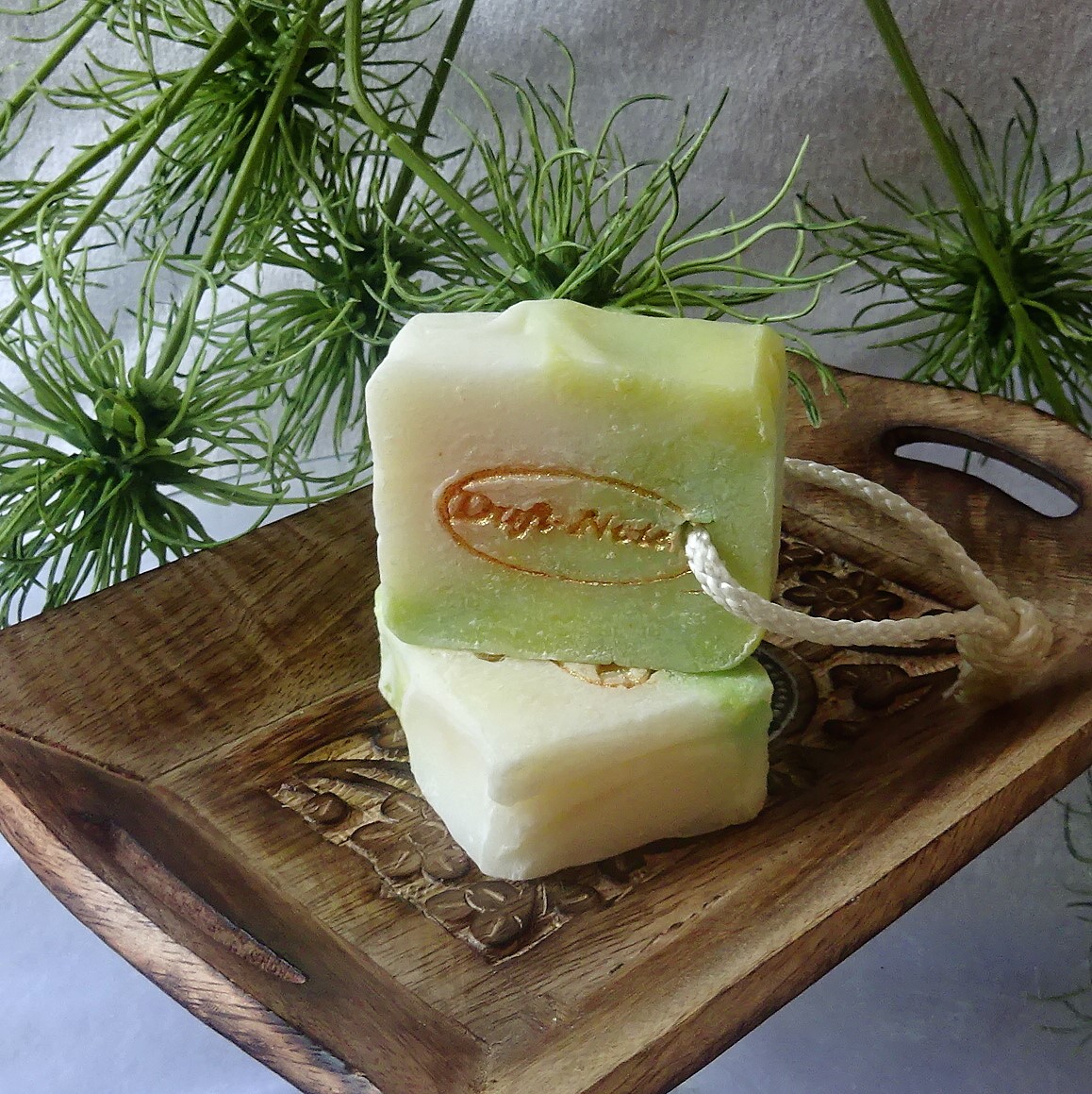 charlotte meentzen aloe vera sensitiv feuchtigkeitskonzentrat ALOE VERA SENSITIV Feuchtigkeits-Konzentrat main image 1