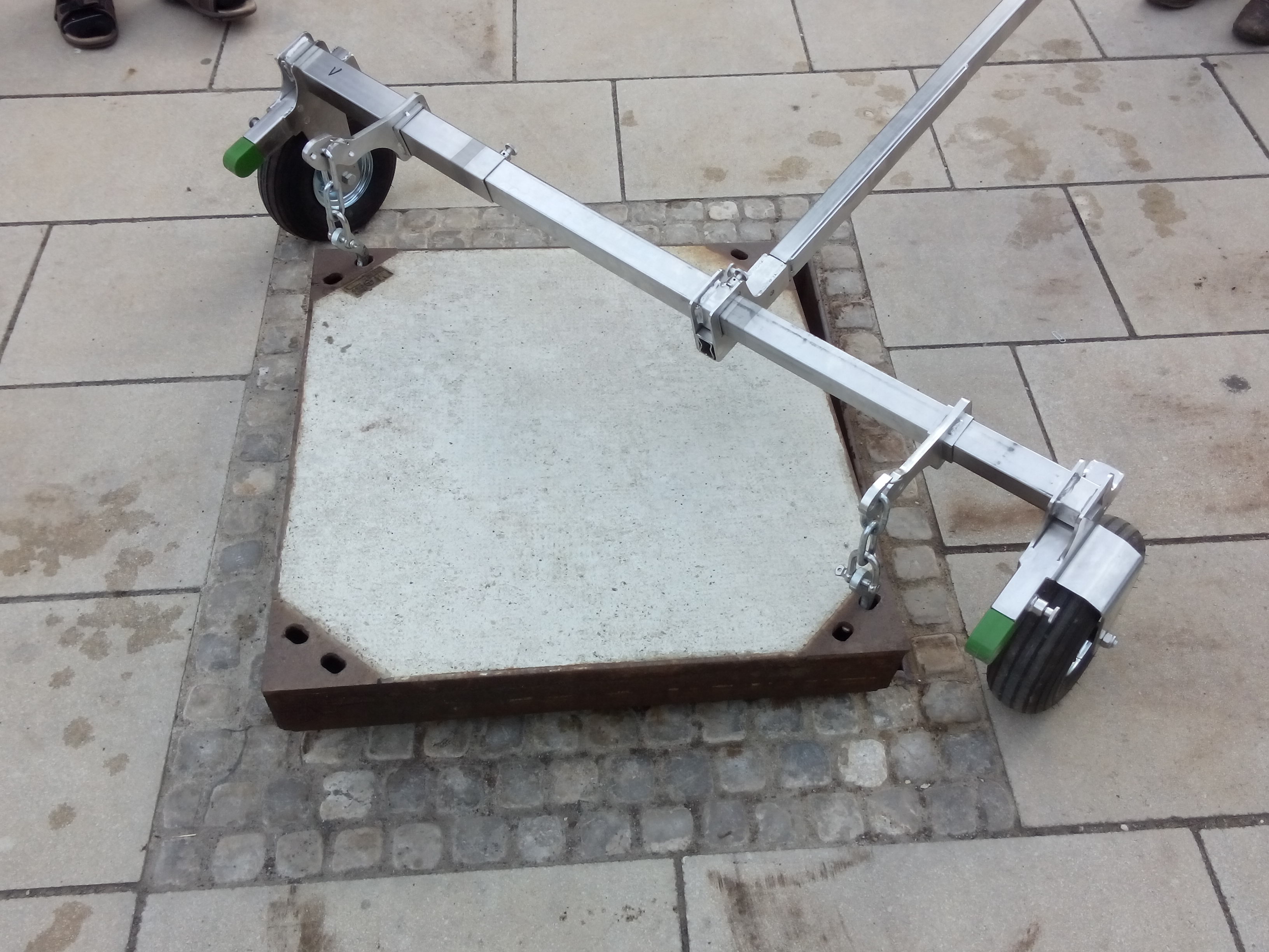 HOUDERCO T-Förmiger Kanaldeckelheber - Schwerlast Hebewerkzeug 29cm