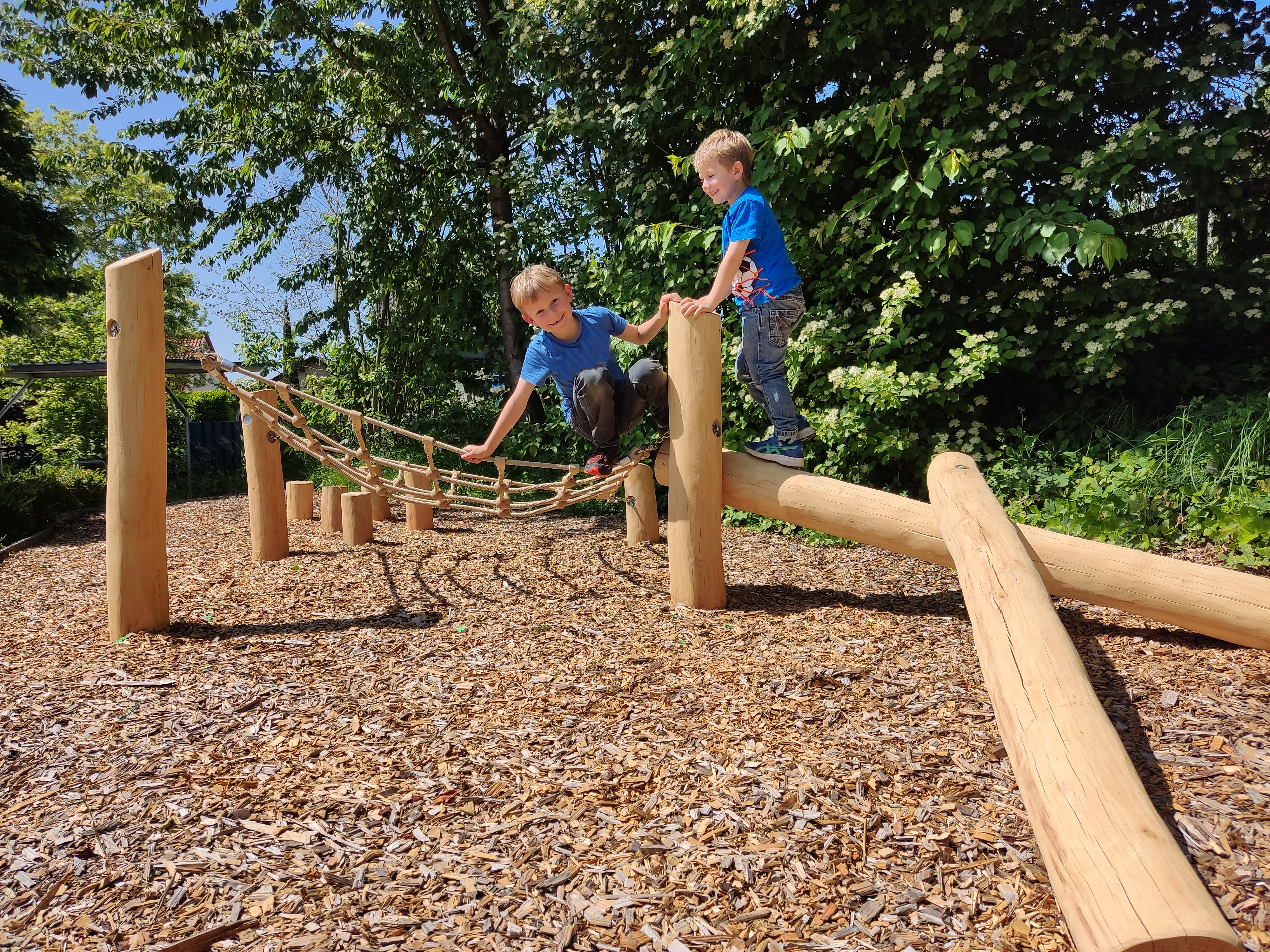 Baumann + Trapp GmbH - Ihr kompetenter Partner für Spielplätze und